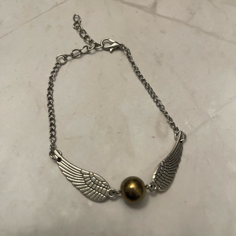 Harry Potter Golden Snitch Necklace and Bracelet Set GUC - Picture 5 of 8